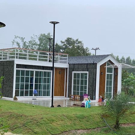 Baan Suan Madam บ้านสวนมาดามวังน้ำเขียว المظهر الخارجي الصورة